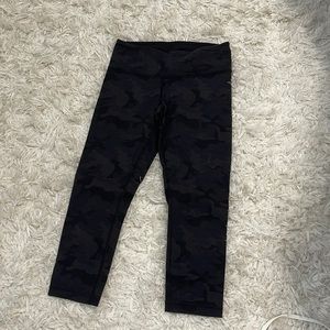 Lululemon camo leggins